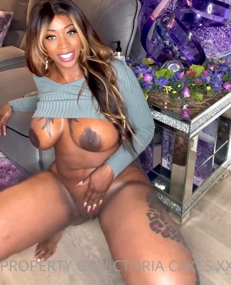 Victoria Cakes top star pic