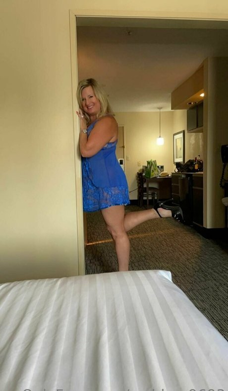 msbhvn9693 star adult photo