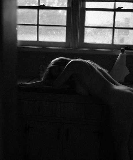 Liana Smith Gioe star sex img