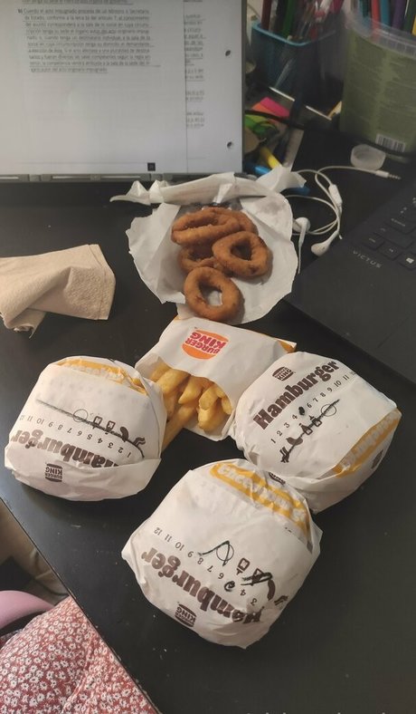 shinychariot naked model images