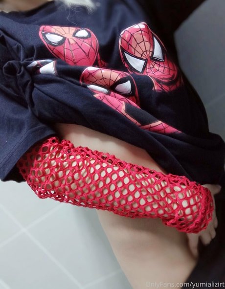 yumializirt erotic actress pics