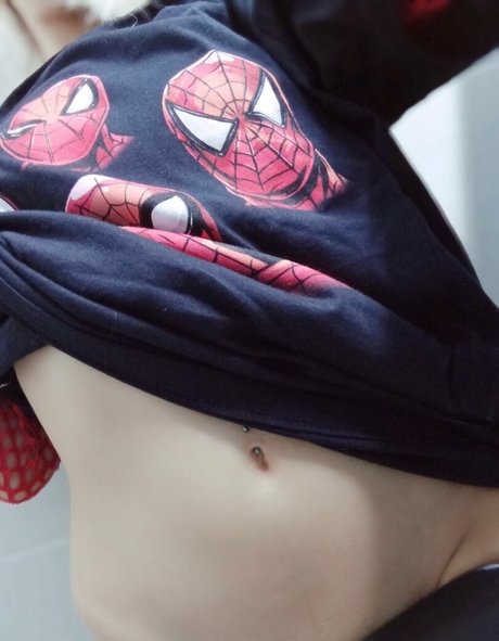 yumializirt hot star img