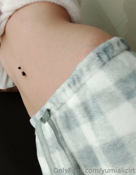 yumializirt hot model galleries