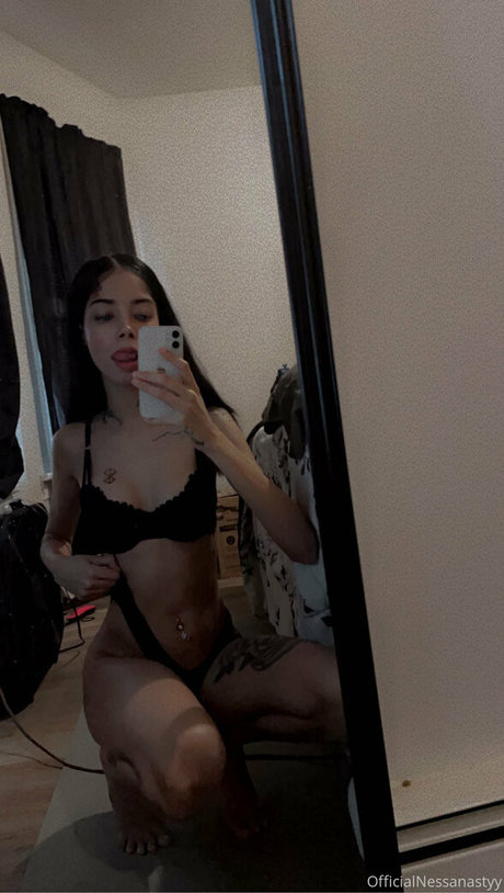 ononalani pornographic actress picture