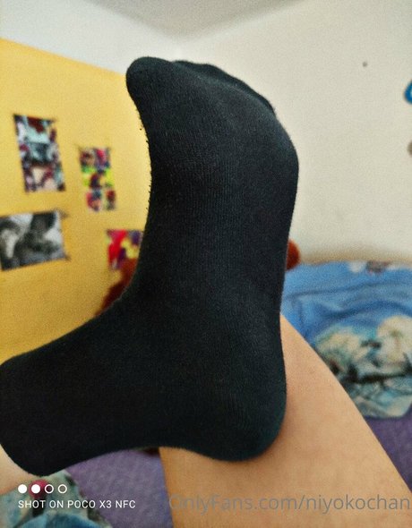 niyokochan model exclusive photos