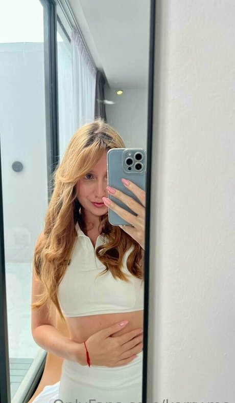 kerry me model nudes photo