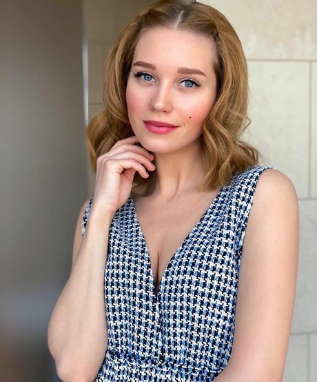 Kristina Asmus sex actress pic