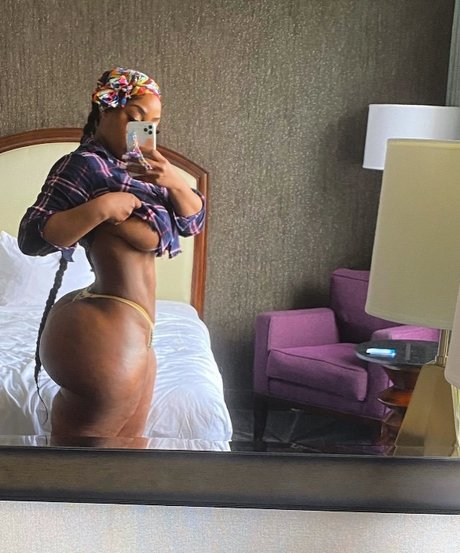 Missdridri hd model image