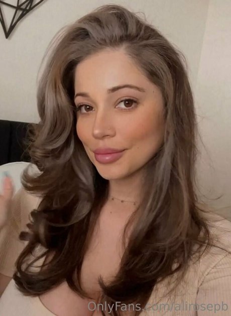 AliRosePB pornstar naked galleries