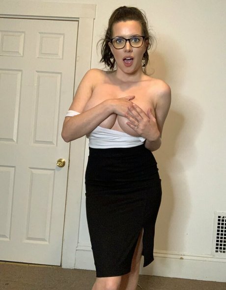 therealsampaige hd model pic