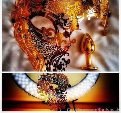 lbukawski nude star pictures