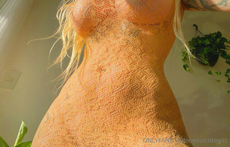 Doce Suicide pornstar free pic