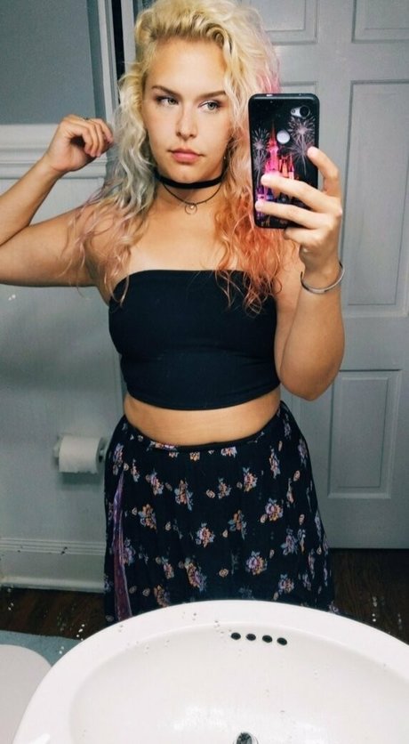 The Sarah Gracie high quality model pics