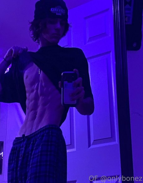 onlybonez nude model gallery