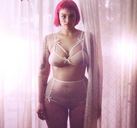 isabel hendrix nice actress image