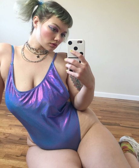 isabel hendrix free actress picture