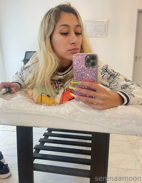 serenaamoon hot pornstar gallery