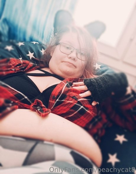 peachycat8 top actress images