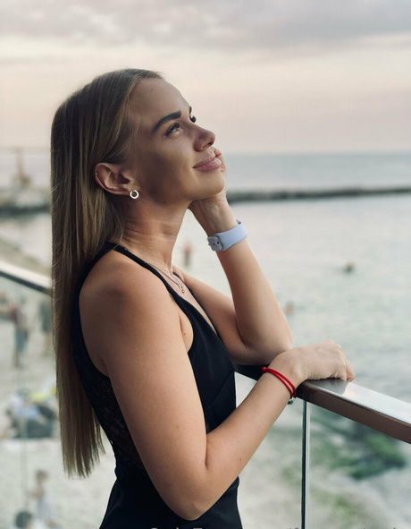 freemelanie nice actress pics