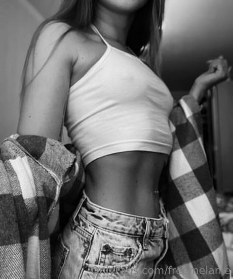 freemelanie model high quality img