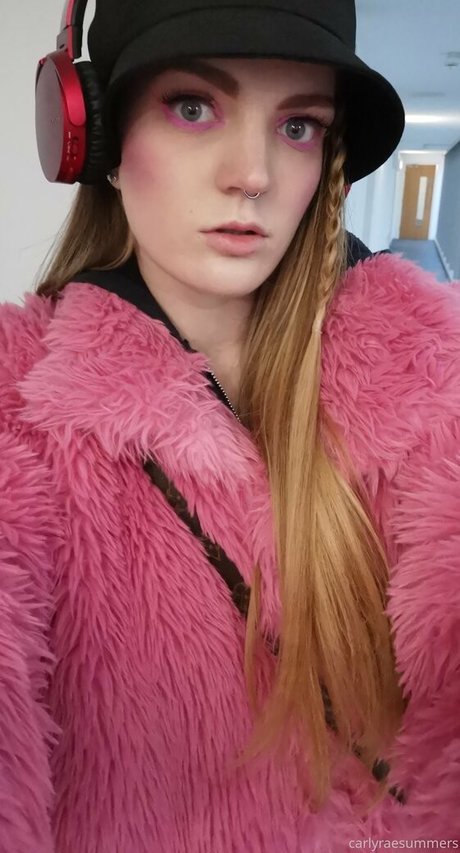 carlyraesummers star beautiful galleries