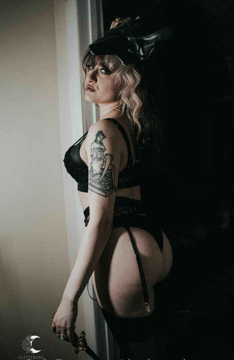 duchessdemone art model photo