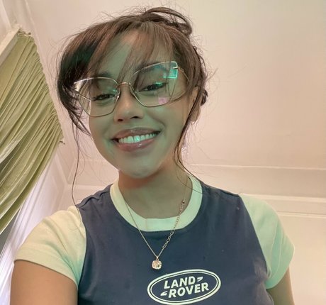 itsqueennovaa star adult image