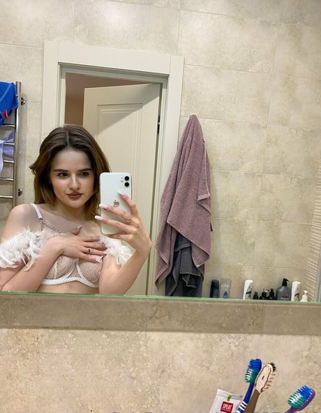 karin toy erotic model gallery