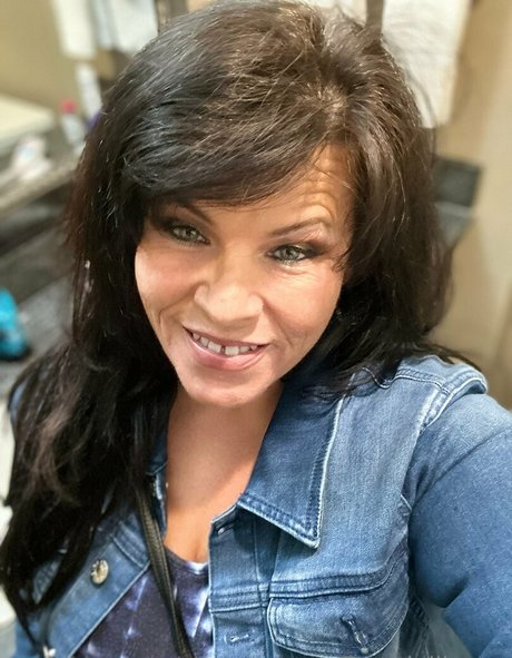 Freekielikeme art actress images