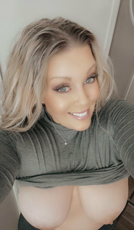 therealvixenval best model pic