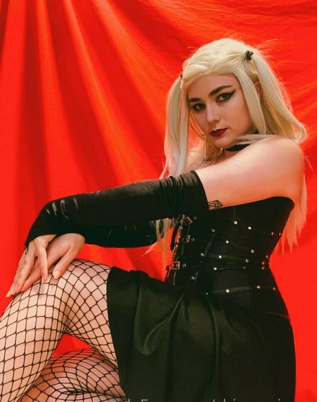 archstarweaver sex pornstar gallery