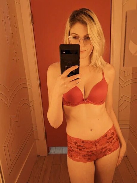 vesperxo star exclusive pictures