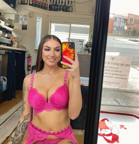 Nwblvdscorpio star art photo