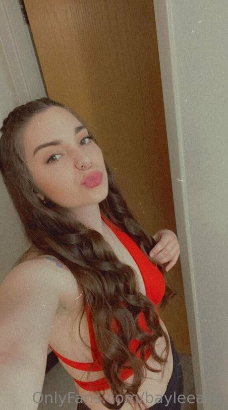 bayleeann hot model picture