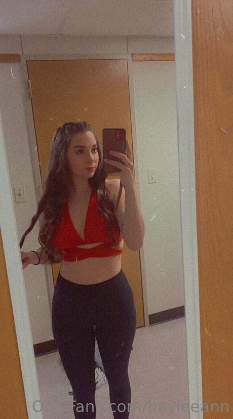 bayleeann erotic star galleries