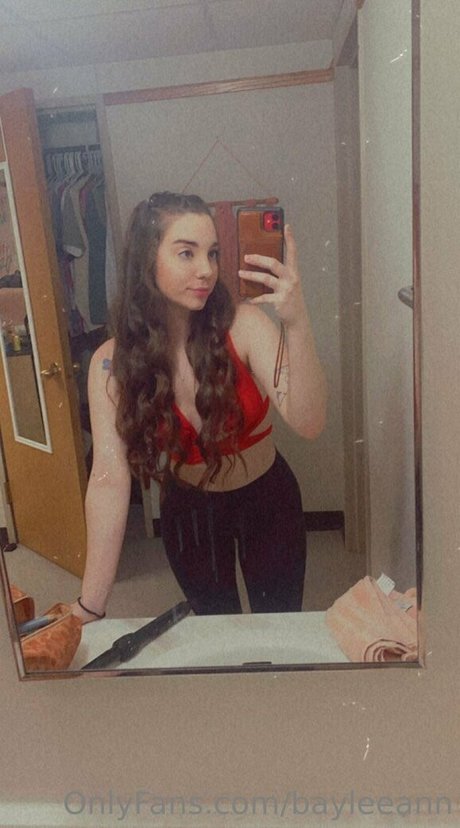 bayleeann nude actress image