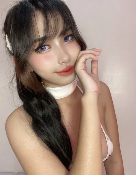 Miikaageeee beautiful model photos