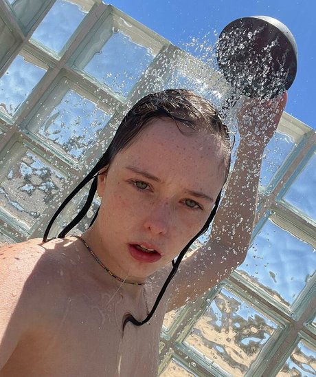 thestrawberrybutcher free star pictures