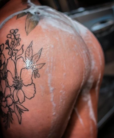 Lais Lisboa hot pornstar img