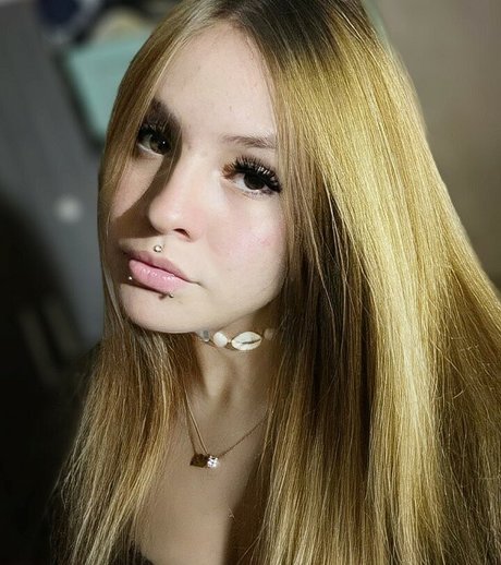 Emanuele Dotto free star images