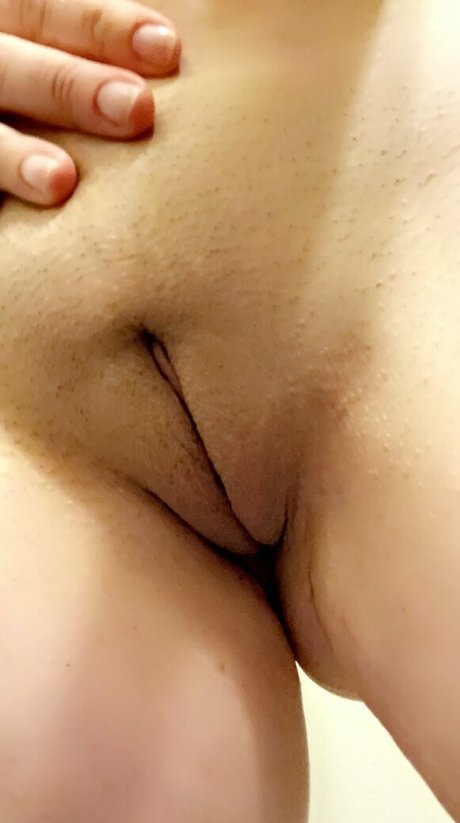 LoadsofLayla pornstar exclusive photo