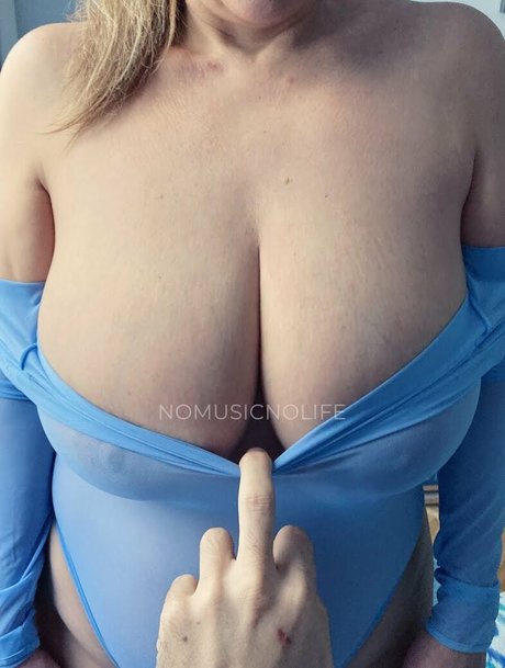 NoMusicNoLife pornstar sex pic