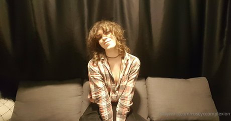 roseyccomplexion nude pornstar archive