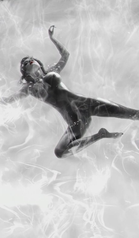 Eva Green perfect pornstar images