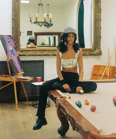 Samicamusic nude actress pictures