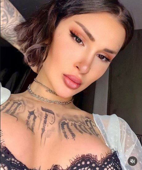 Damla Ozden star naked pic