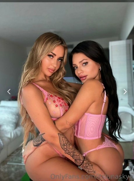 Itslunaskye star top pic