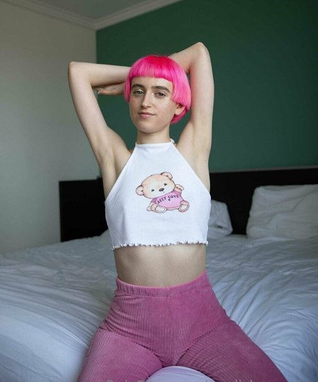 english psycho nude star image