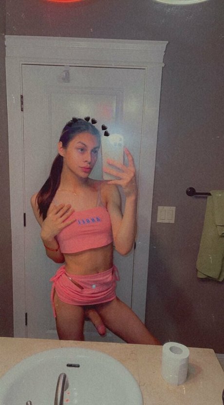 Angel Adora exclusive pornstar pics