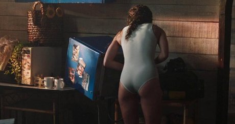 Tania Raymonde pornstar nice photo